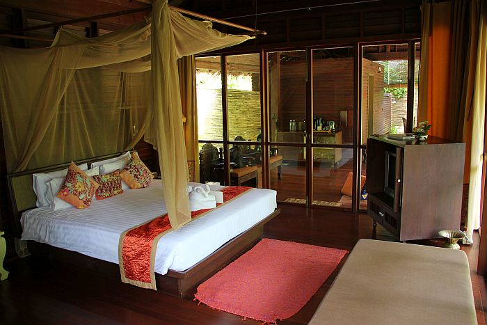 Zeavola Koh Phi Phi Garden Villa bed room