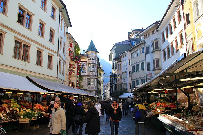 Bozen Bolzano Spezialitäten Markt