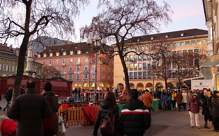 Bozen Bolzano Marktplatz