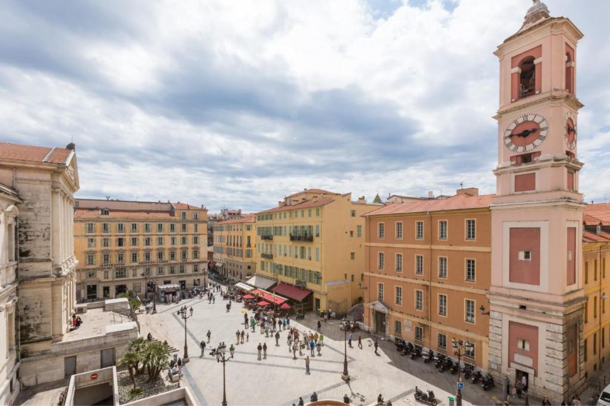 Palais Saleya - what to see in nice